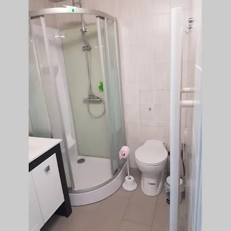 Holiday home Dependance Privative Avec Jardin A 22 Mn De Paris *